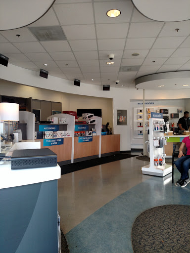 Cable Company «Cox Solutions Store», reviews and photos, 5958 Kingstowne Center #100, Alexandria, VA 22315, USA