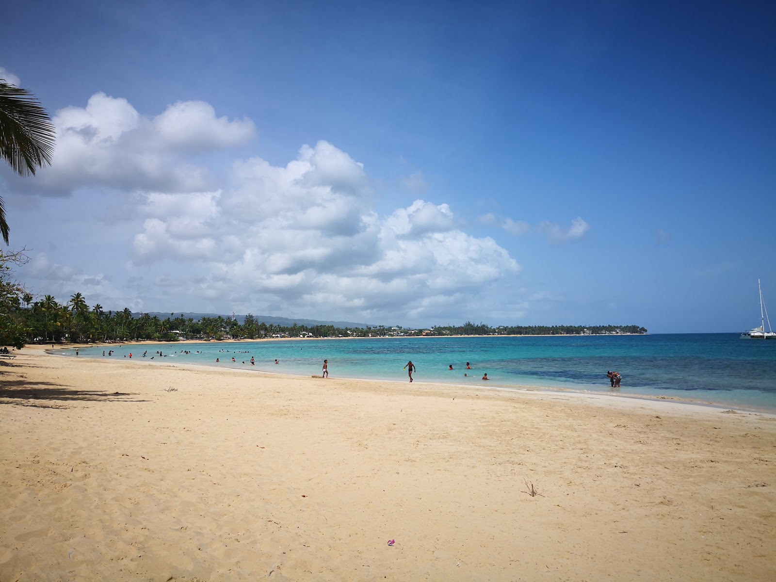 Foto di Playa Punta Popy e l'insediamento