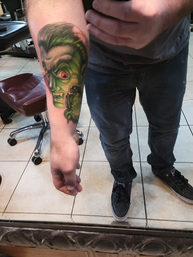 Tattoo Shop «Infinite Art Tattoo Studio», reviews and photos, 3930 Secor Rd, Toledo, OH 43623, USA