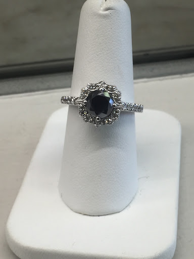 Jewelry Store «Bryn Mawr Jewelry Co», reviews and photos, 1125 W Bryn Mawr Ave, Chicago, IL 60660, USA