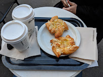 Plats et boissons du Restaurant servant le petit-déjeuner Starbucks à Paris - n°15