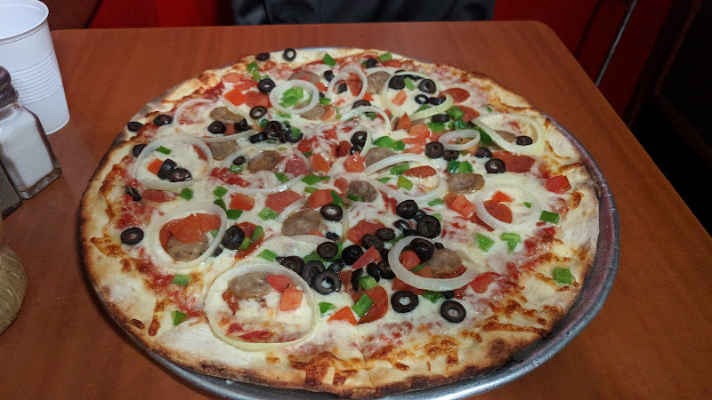 #5 best pizza place in Wailuku - Giannotto's Pizza
