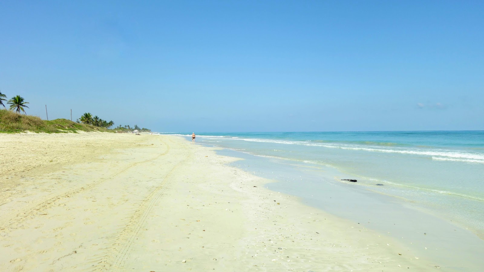 Fotografie cu Playa Boca Ciega cu o suprafață de apa pură turcoaz