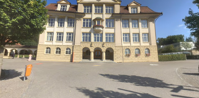 Rezensionen über Schulhaus Hasenbühl in Uster - Schule
