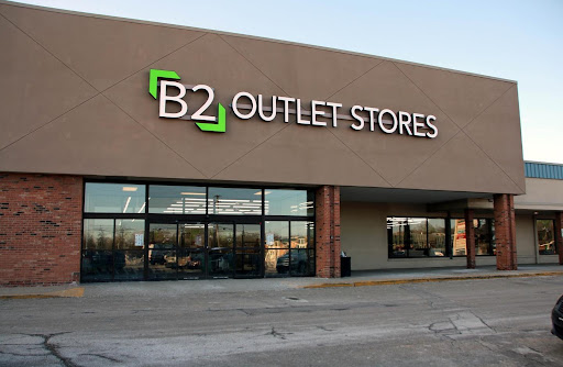 B2 Outlet Stores image 2
