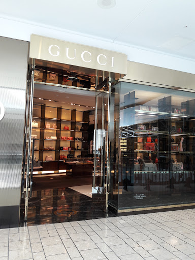 Shopping Mall «Beverly Center», reviews and photos, 8500 Beverly Blvd, Los Angeles, CA 90048, USA