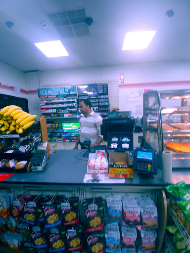 Convenience Store «7-Eleven», reviews and photos, 58-20 Francis Lewis Blvd, Fresh Meadows, NY 11365, USA