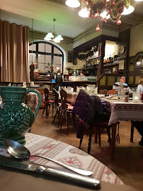 Atmosphère du Restaurant de spécialités alsaciennes La Petite Alsace à Strasbourg - n°8