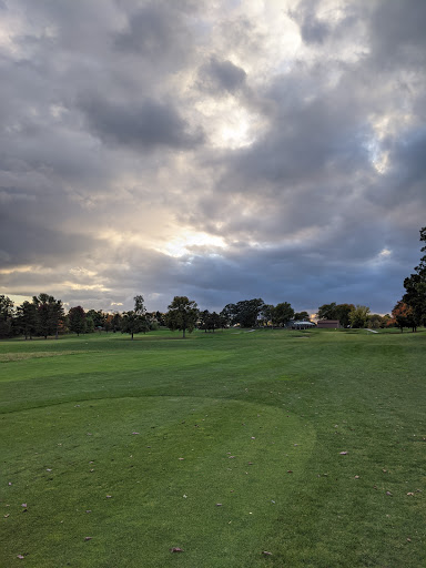 Golf Course «Indian Trails Golf Course», reviews and photos, 2776 Kalamazoo Avenue Southeast, Grand Rapids, MI 49507, USA