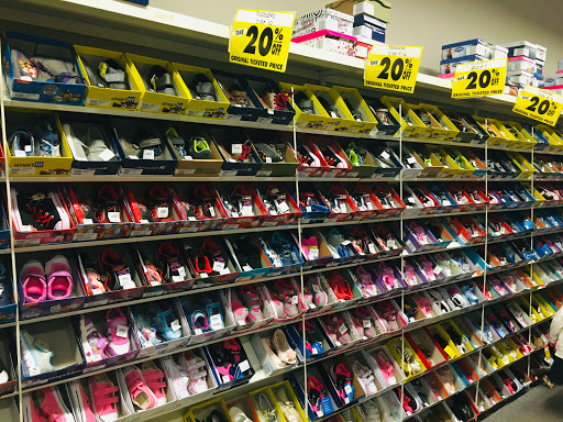 Shoe Store «Payless ShoeSource», reviews and photos, 2107 NJ-35, Holmdel, NJ 07733, USA