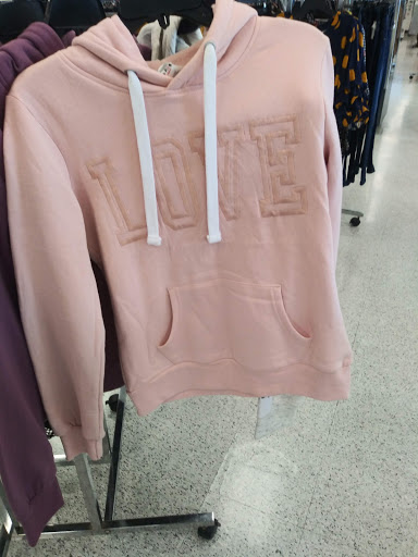 Shopping Mall «Gateway Crossing Shopping Center», reviews and photos, 190 500 W, Bountiful, UT 84010, USA