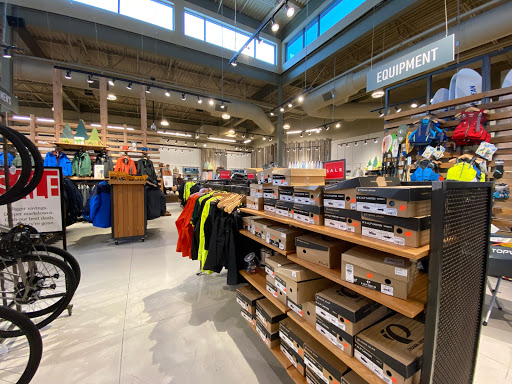 Clothing Store «L.L. Bean», reviews and photos, 280 School St, Mansfield, MA 02048, USA