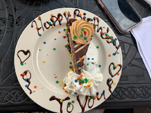 Restaurant «The Cheesecake Factory», reviews and photos, 1700 Willowbrook Blvd, Wayne, NJ 07470, USA