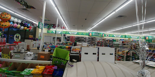 Dollar Store «Dollar Tree», reviews and photos, 7041 Brookfield Plaza, Springfield, VA 22150, USA