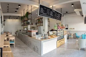 Cafe de Bon (CDB) image