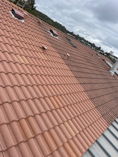 Image de l'entreprise Couverture, Charpente et Gouttière à Saint-Fargeau-Ponthierry - Jaky Lesage