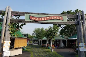 Ali'i Gardens Marketplace image