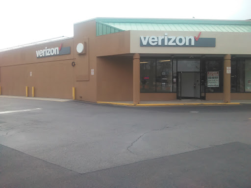 Cell Phone Store «Verizon Authorized Retailer - A Wireless», reviews and photos, 1 Rte 37 W #101, Toms River, NJ 08753, USA