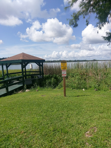 Park «Donnelly Park», reviews and photos, 530 N Donnelly St, Mt Dora, FL 32757, USA