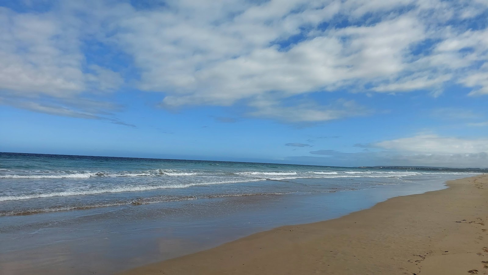 Foto de Point Impossible Beach - lugar popular entre los conocedores del relax