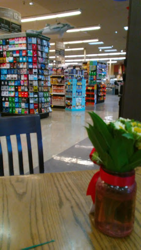 Grocery Store «Safeway», reviews and photos, 205 N 5th Ave, Yakima, WA 98902, USA