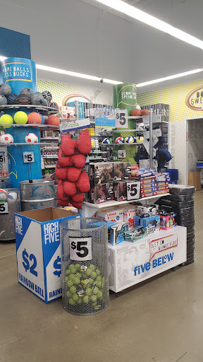 Variety Store «Five Below», reviews and photos, 1776 E Jefferson St, Rockville, MD 20850, USA