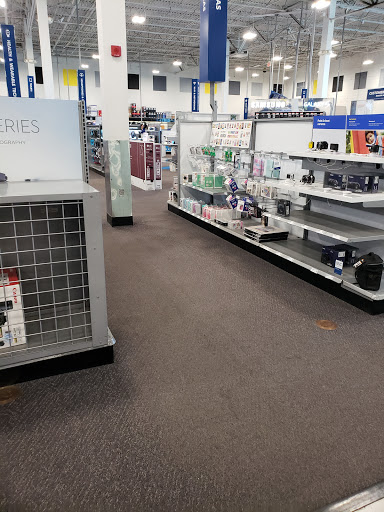 Electronics Store «Best Buy», reviews and photos, 5555 Glenway Ave #550, Cincinnati, OH 45238, USA