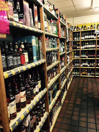 Reviews of The Wine Lodge in Liverpool - Liquor store