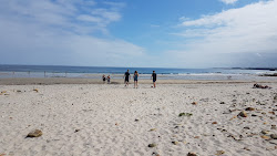 Praia de Arealonga'in fotoğrafı - rahatlamayı sevenler arasında popüler bir yer