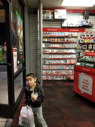 Video Game Store «GameStop», reviews and photos, 2631 Windmill Pkwy, Henderson, NV 89074, USA