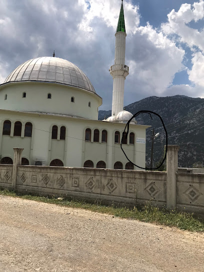 Yarımkavak Köyü Cami