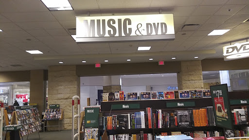 Book Store «Barnes & Noble Booksellers Clackamas Town Ctr Mall», reviews and photos, 12000 SE 82nd Ave, Portland, OR 97086, USA