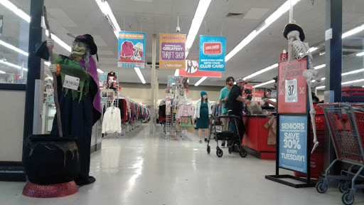 Surplus Store «Big Box Outlet Store - Marysville», reviews and photos, 1338 State Ave, Marysville, WA 98270, USA