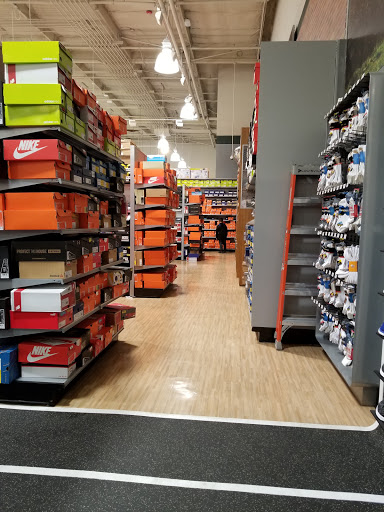 Shopping Mall «Lincoln Shopping Center», reviews and photos, 374 Lincoln Center, Stockton, CA 95207, USA