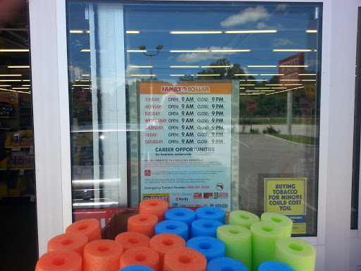 Dollar Store «FAMILY DOLLAR», reviews and photos, 316 N Main St, Bushnell, FL 33513, USA