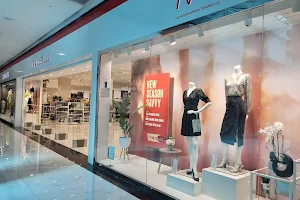 Matalan Century Mall ﻣﺎﺗﻼﻥ image