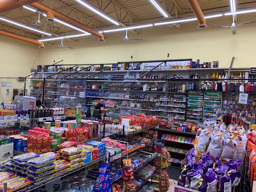 Liquor Store «Lunch & Liquors», reviews and photos, 1424 Ecorse Rd, Ypsilanti, MI 48198, USA