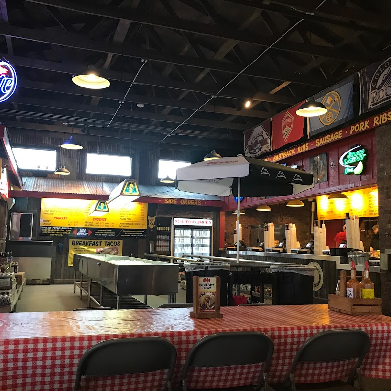 Rudy's "Country Store" and Bar-B-Q