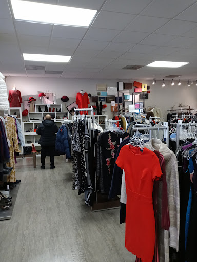 Consignment Shop «Carousel Consignments», reviews and photos, 8405 Sudley Rd, Manassas, VA 20109, USA