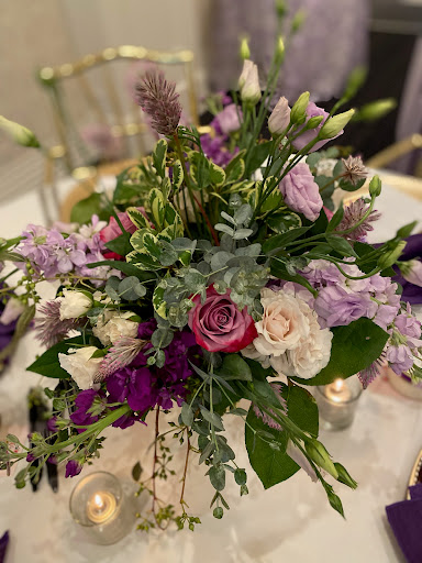 Florist «Bloomtastic Florist», reviews and photos, 2136 Arlington Ave, Columbus, OH 43221, USA