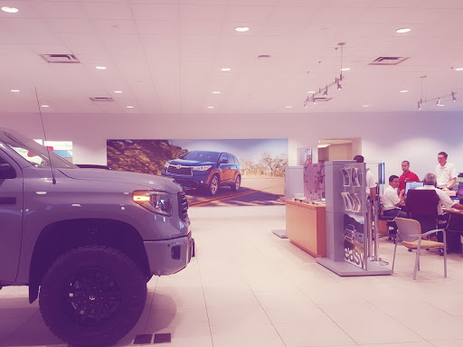 Toyota Dealer «AutoNation Toyota Irvine», reviews and photos, 9101 Research Dr, Irvine, CA 92618, USA