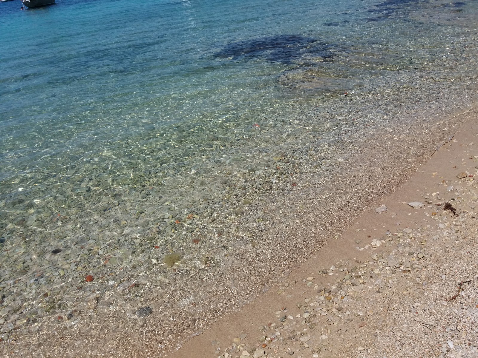 Foto von Prvic Sepurine beach - empfohlen für Familienreisende mit Kindern