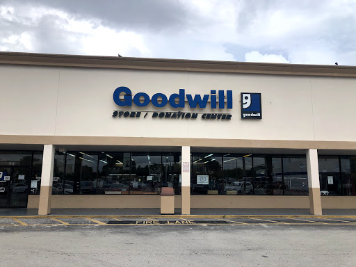 Thrift Store «Goodwill Riviera Beach/Broadway Store & Donation Center», reviews and photos, 3500 Broadway, Riviera Beach, FL 33404, USA