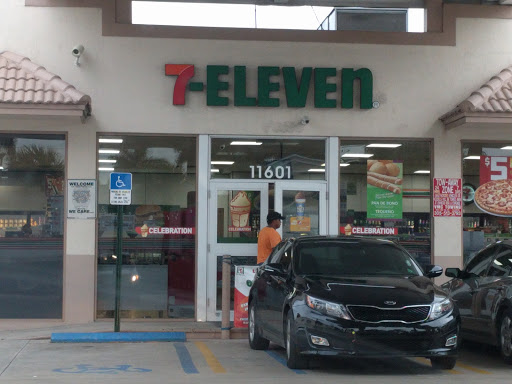 Convenience Store «7-Eleven», reviews and photos, 11601 W Okeechobee Rd, Hialeah Gardens, FL 33018, USA