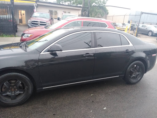 Used Car Dealer «Baha Auto Sales», reviews and photos, 4257 W North Ave, Chicago, IL 60639, USA