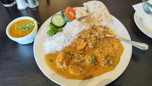 Curry & More - Indian Bistro
