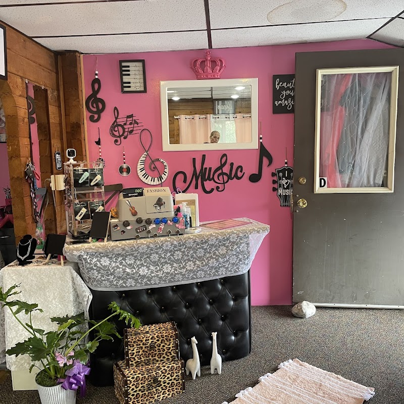 Curl up and dye salon and boutique