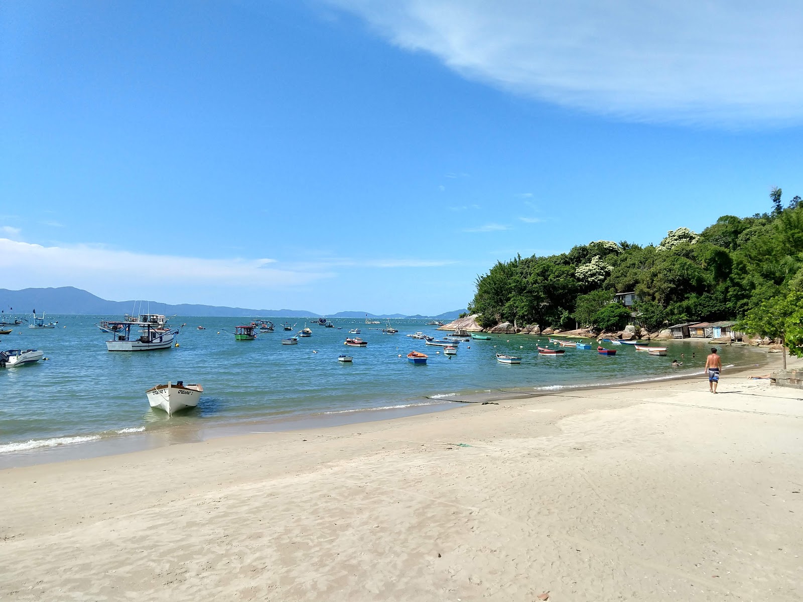 Foto von Gancho de Fora mit geräumige bucht