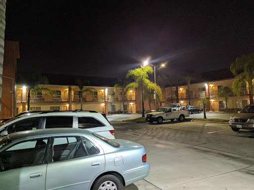Days Inn & Suites by Wyndham South Gate image