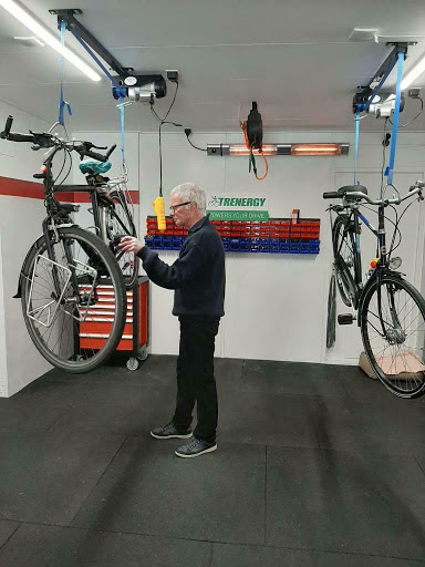 Voskuil Fietsen - fietsenmaker & elektrische fietsen winkel, bakfiets reparatie, E bike